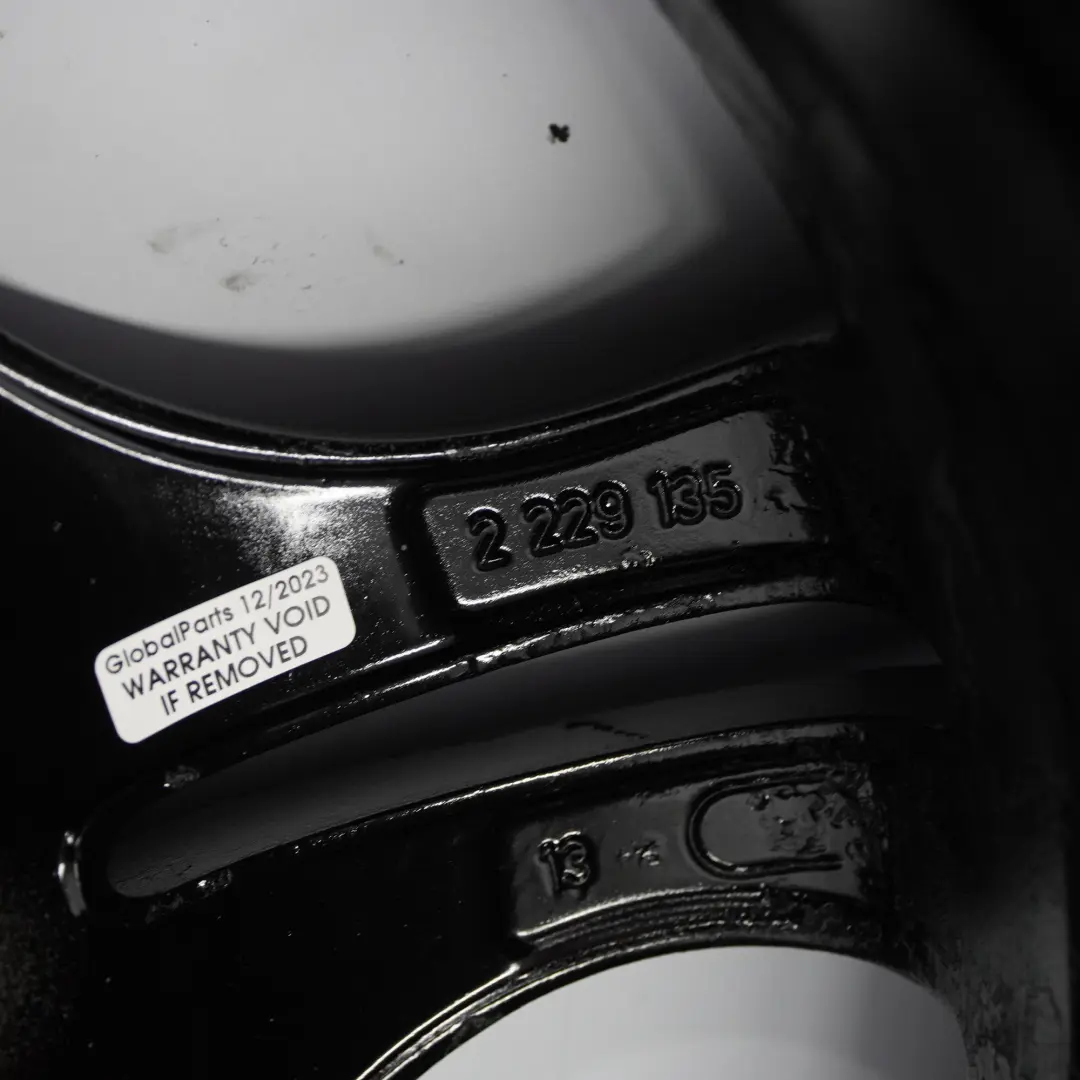 llanta trasera aleación negro 17 "M radios dobles 68 8,5J ET:50 para BMW E46 con número de pieza 2229135 BMW E46 llanta trasera aleación negro 17 "M radios dobles 68 8,5J ET:50 - SKU 2229135-2 - Número de pieza 2229135