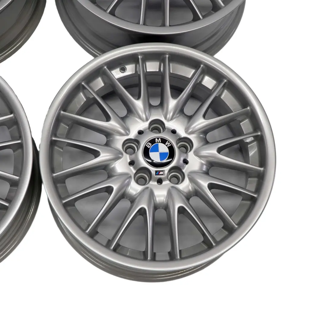 BMW E46 Argent Complete 4x Roue Jantes en Alliage AluMinium 18" Parle De V 72 - SKU 2229145/2229155 - Numéro de pièce 2229145/2229155