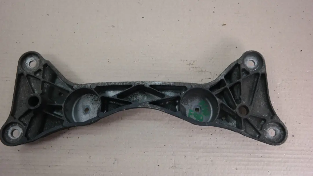 BMW 1 3 X1 SERIES e81 e84 e87 e88 e90 e91 E84 LCI Gearbox support carrier N47 - SKU 22316797534 - Part number 22316797534