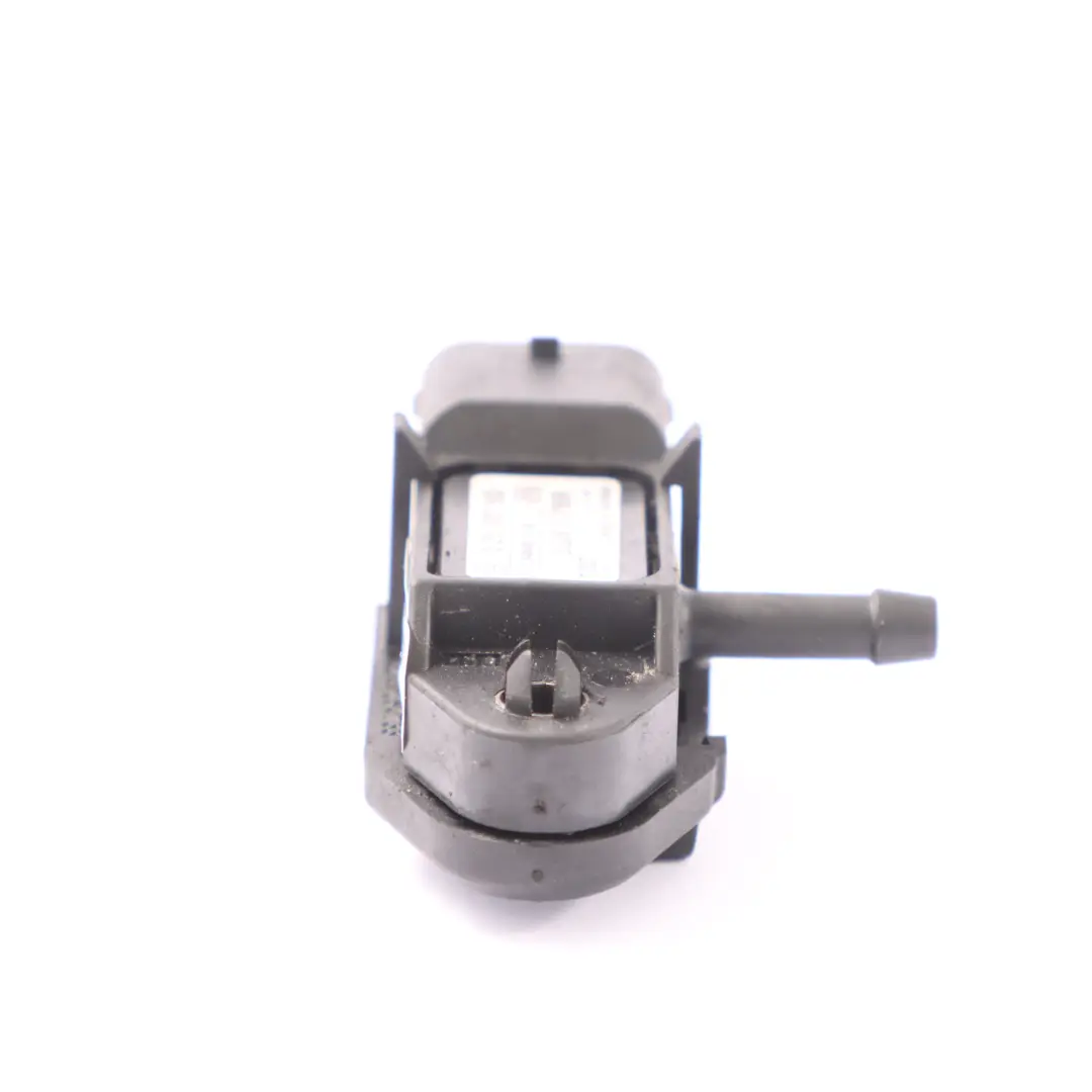 Manifold Air Pressure MAP Sensor to Renault Trafic with Part number 223657266R Renault Trafic Manifold Air Pressure MAP Sensor - SKU 223657266R - Part number 223657266R