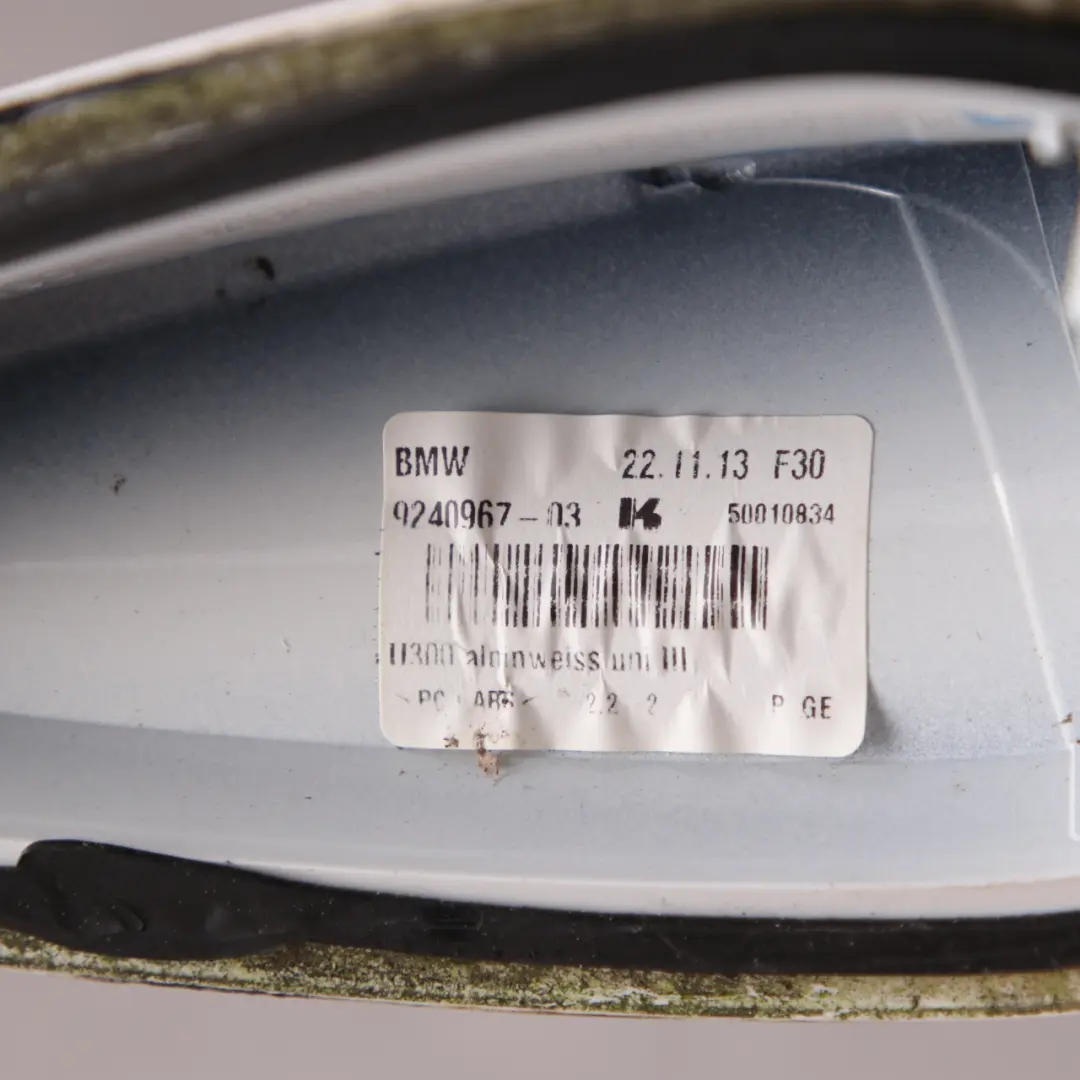 Tetto Antenna Shark Fin Cover Alpinweiss per BMW F22 F30 F32 con numero di parte 2238586 BMW F22 F30 F32 Tetto Antenna Shark Fin Cover Alpinweiss - SKU 2238586-AW - Numero di parte 2238586
