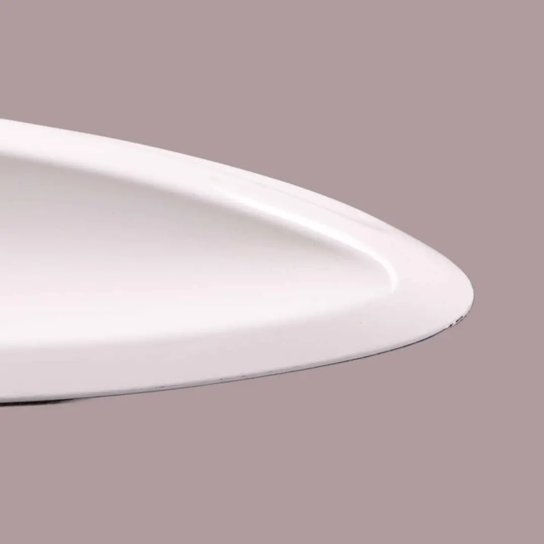 Tetto Antenna Shark Fin Cover Alpinweiss per BMW F22 F30 F32 con numero di parte 2238586 BMW F22 F30 F32 Tetto Antenna Shark Fin Cover Alpinweiss - SKU 2238586-AW - Numero di parte 2238586