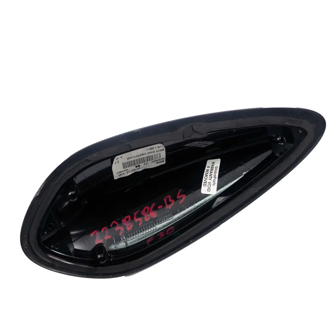 Roof Antenna Shark Fin Cover Black Sapphire 9253662 to BMW F22 F30 F32 with Part number 2238586 BMW F22 F30 F32 Roof Antenna Shark Fin Cover Black Sapphire 9253662 - SKU 2238586-BS - Part number 2238586