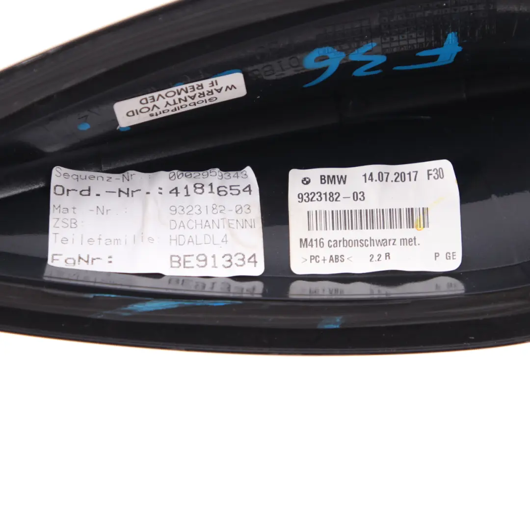 Tetto Antenna Pinna Squalo Finiture Carbonschwarz Nero 9323182 per BMW F22 F30 F32 con numero di parte 2238586 BMW F22 F30 F32 Tetto Antenna Pinna Squalo Finiture Carbonschwarz Nero 9323182 - SKU 2238586-CAR - Numero di parte 2238586
