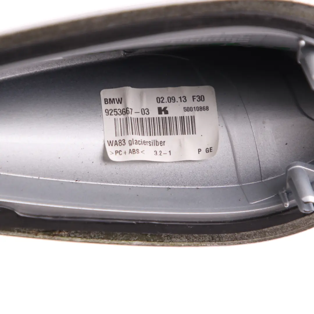 Antenna tetto BMW F22 F30 F32 Coperchio pinna squalo Argento metallizzato A83 per con numero di parte 2238586 Antenna tetto BMW F22 F30 F32 Coperchio pinna squalo Argento metallizzato A83 - SKU 2238586-GSB - Numero di parte 2238586