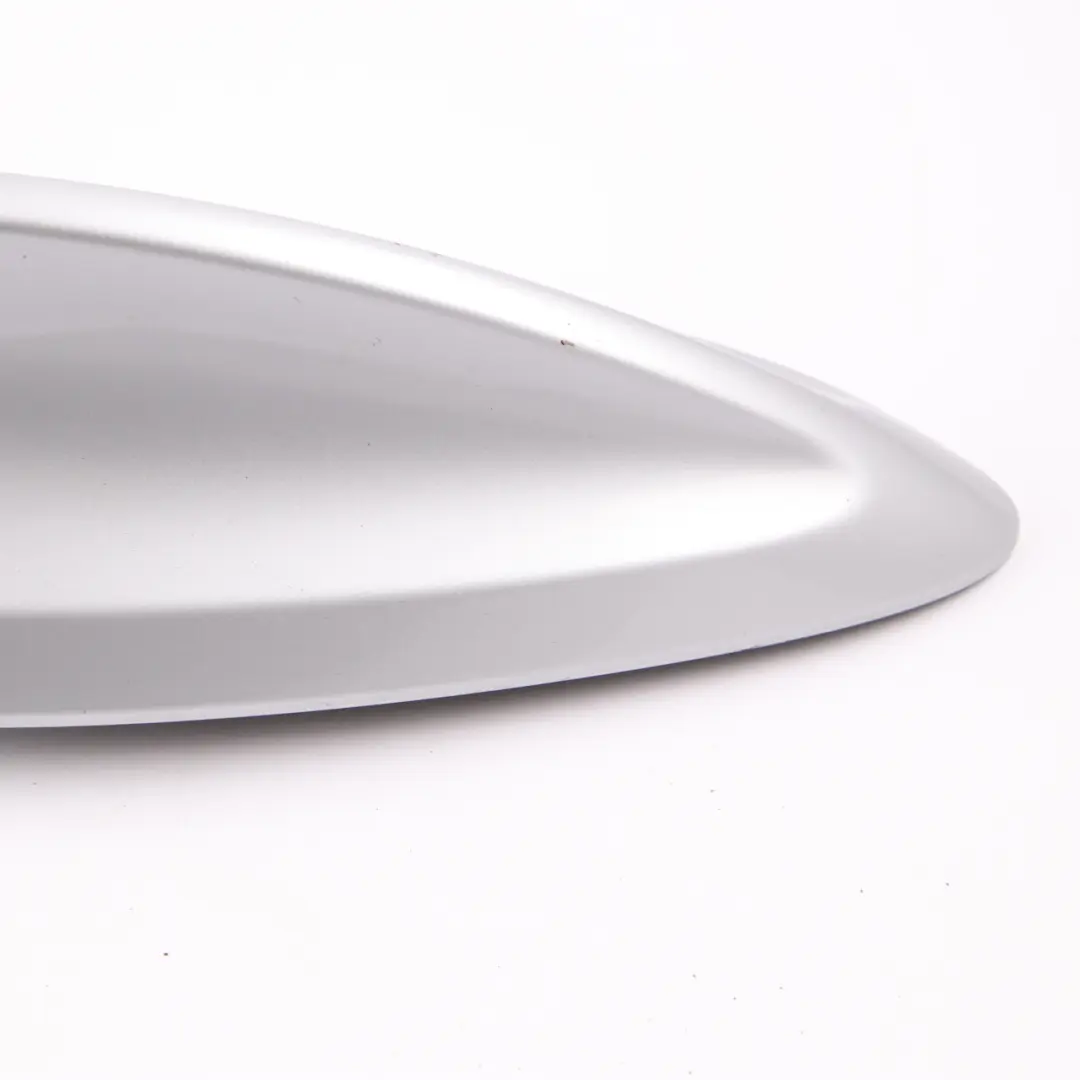 Roof Antenna BMW F22 F30 F32 Shark Fin Trim Cover Glacier Silver Metallic A83 to with Part number 2238586 Roof Antenna BMW F22 F30 F32 Shark Fin Trim Cover Glacier Silver Metallic A83 - SKU 2238586-GSB - Part number 2238586