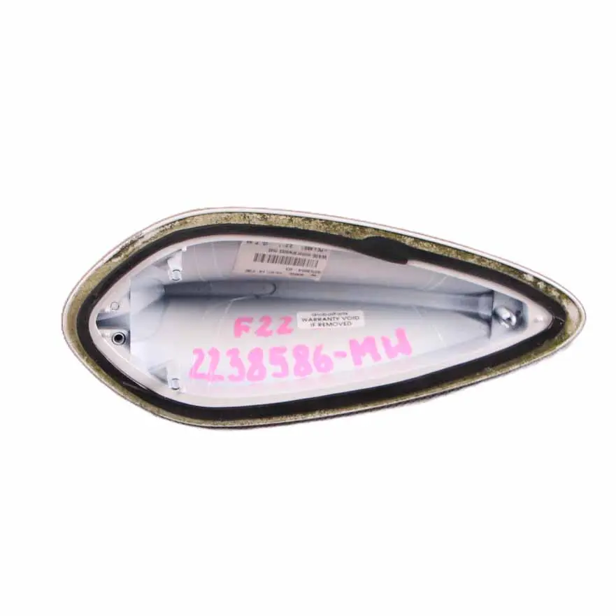 Roof Antenna BMW F22 F30 F32 Shark Fin Trim Cover Mineral White - A96 9253664 to with Part number 2238586 Roof Antenna BMW F22 F30 F32 Shark Fin Trim Cover Mineral White - A96 9253664 - SKU 2238586-MW - Part number 2238586