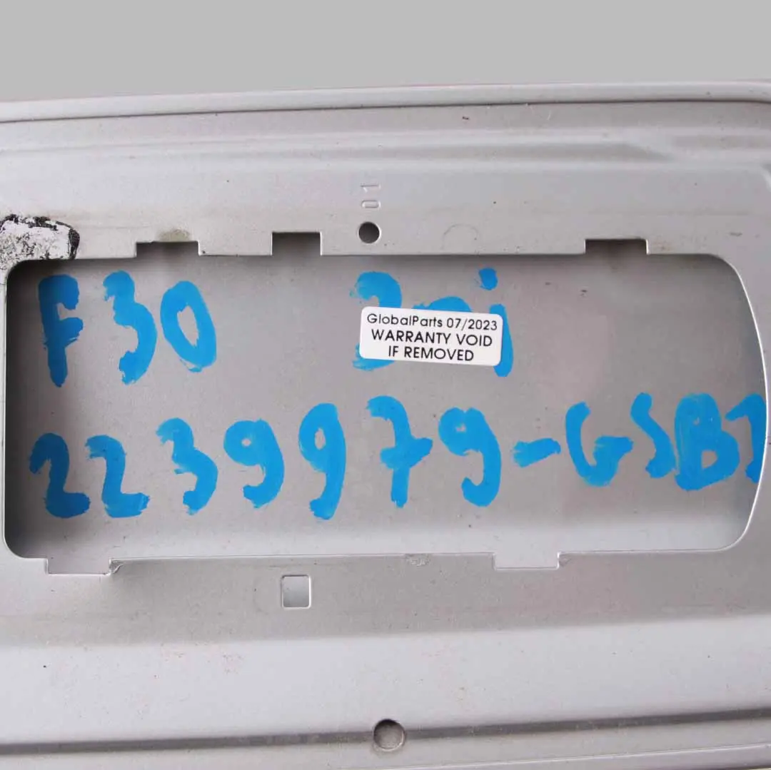 BMW F30 F80 M3 Klapka Wlewu Paliwa Glacier Silber Srebrny Metalik - A83 - SKU 2239979-GSB1 - Numer Części 2239979