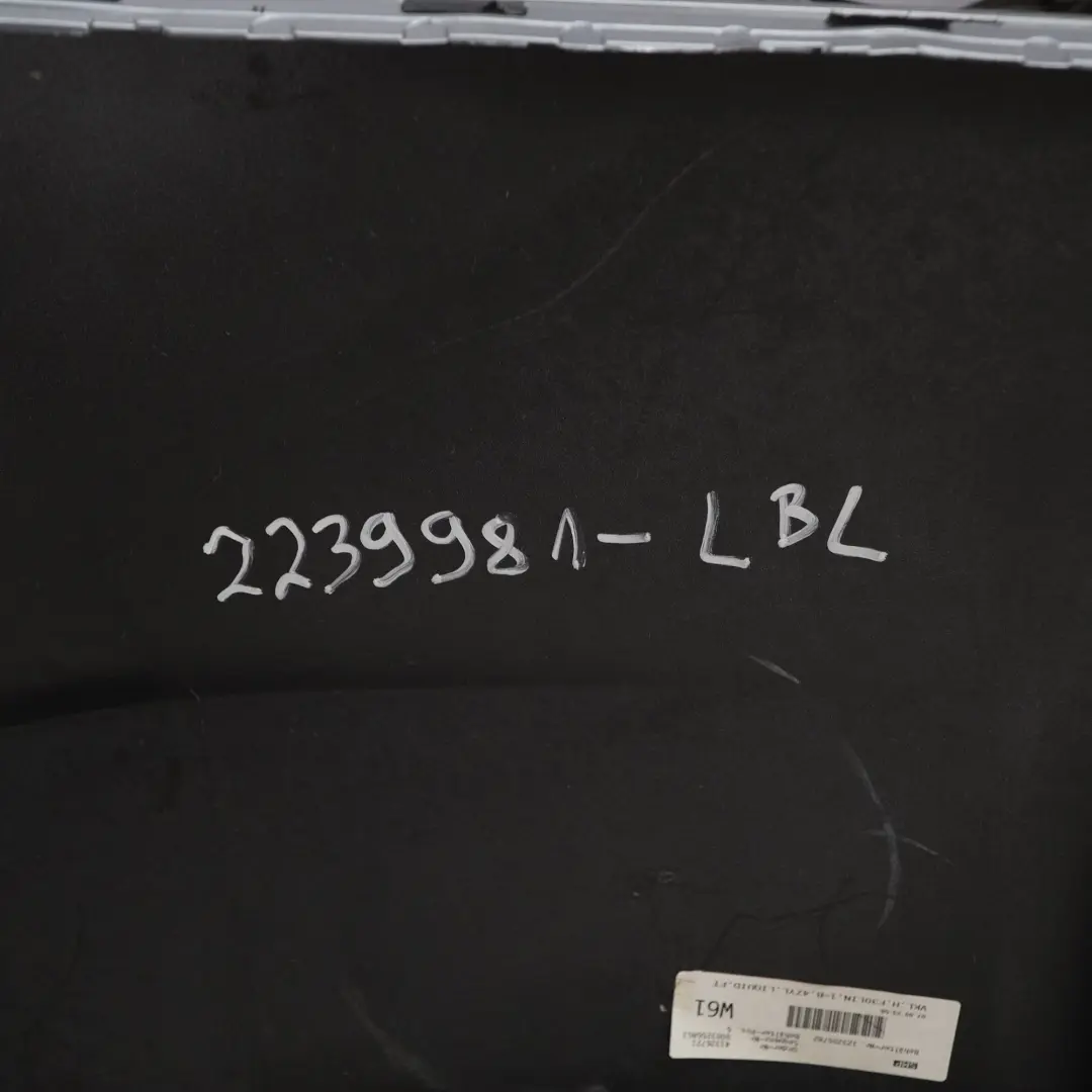 Zderzak Tylny PDC Black Sapphire - 475 do BMW F30 o numerze 2239981 BMW F30 Zderzak Tylny PDC Black Sapphire - 475 - SKU 2239981-LBL - Numer Części 2239981