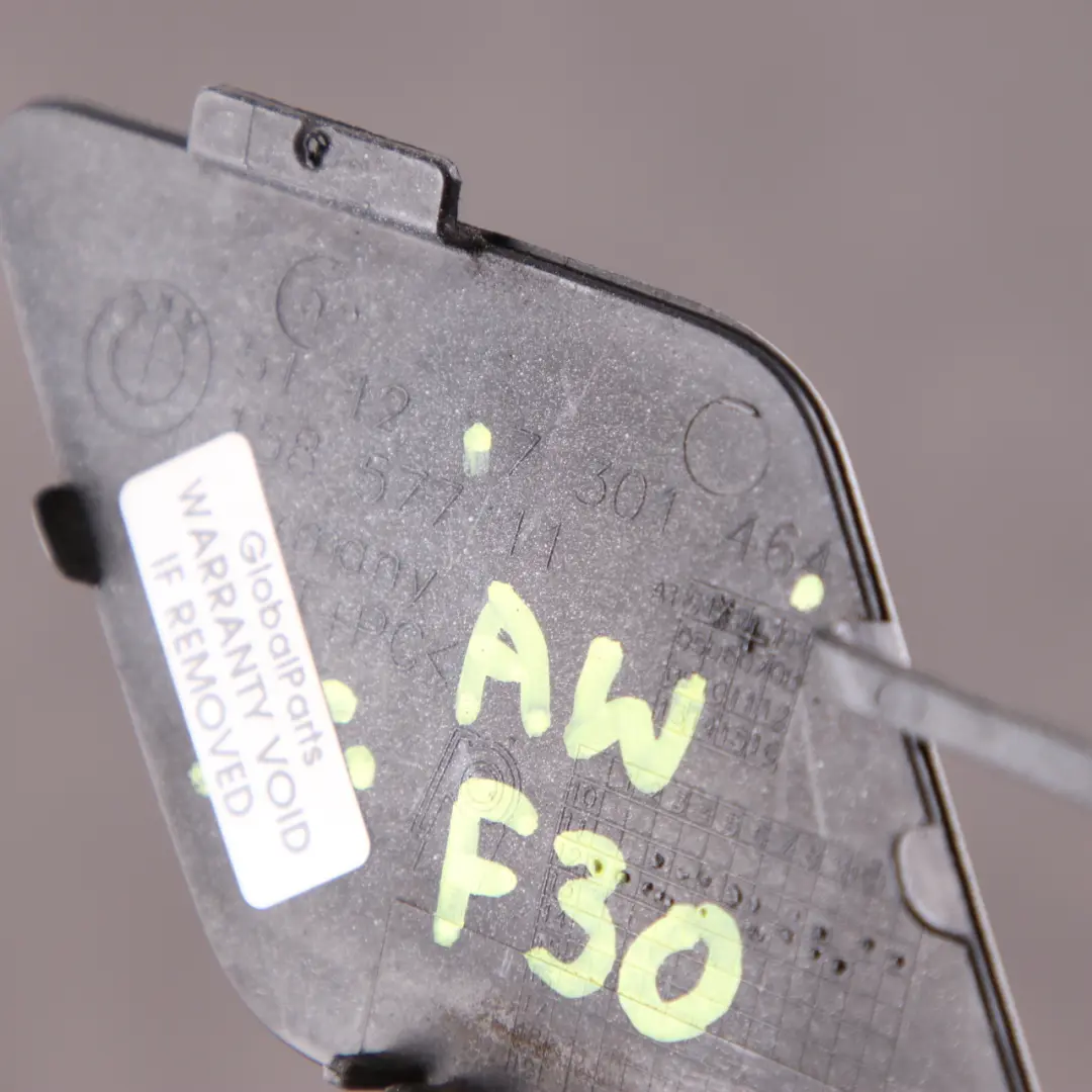 Heck Stoßstangen Klappe Abschlep Pöse Alpinweiß - 300 7301464 für BMW F30 mit Teilenummer 2240007 BMW F30 Heck Stoßstangen Klappe Abschlep Pöse Alpinweiß - 300 7301464 - SKU 2240007-AW - Teilenummer 2240007