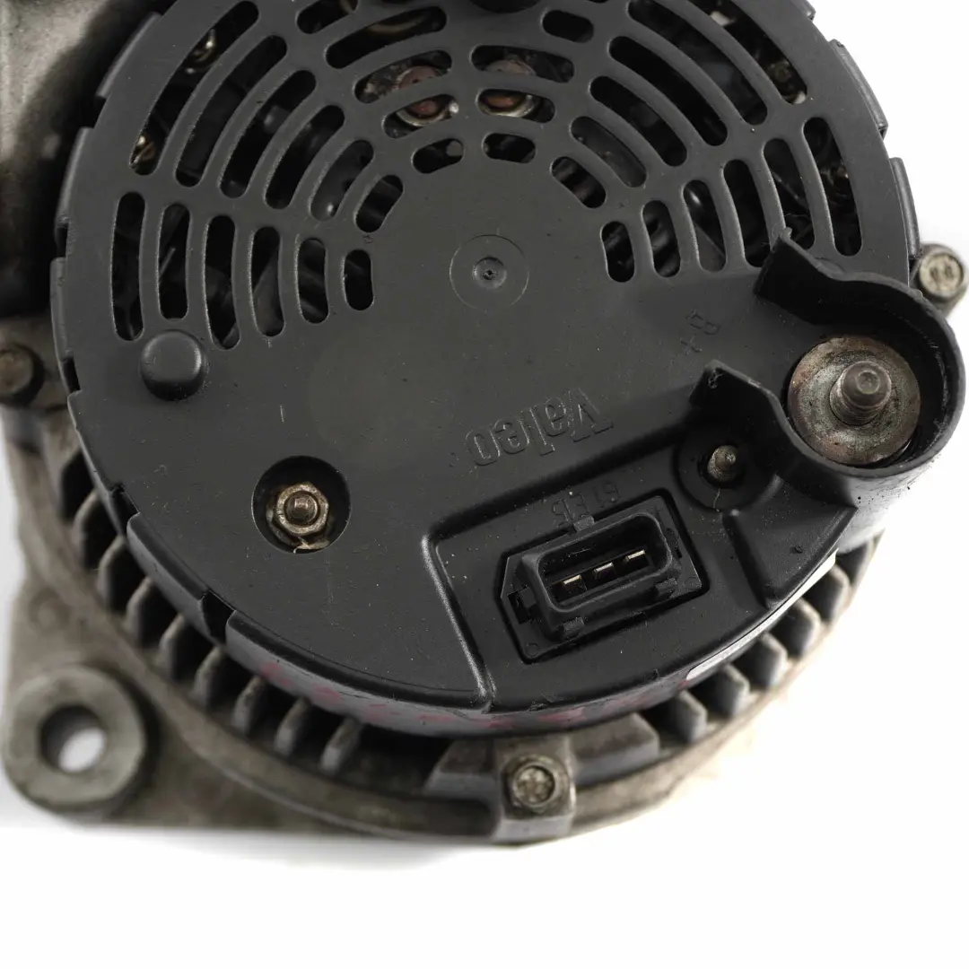 M57 Alternator 150A do BMW E46 E53 3.0d o numerze 2248296 BMW E46 E53 3.0d M57 Alternator 150A - SKU 2248296 - Numer Części 2248296