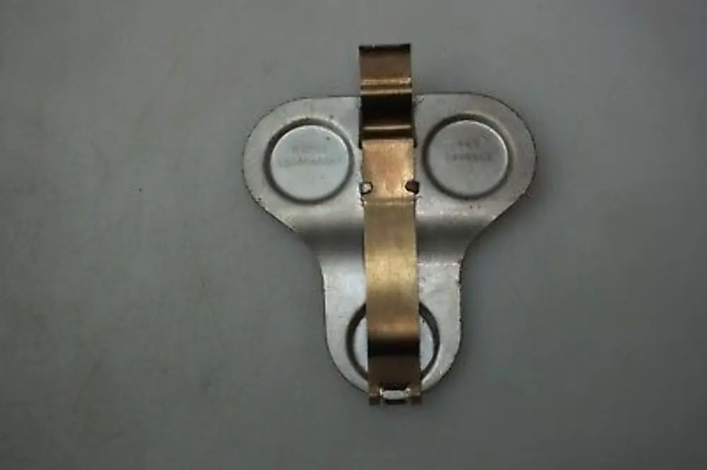 Abdeckung Deckel BMW E60 E61 E65 E87 E90 M47N2 Zylinderkopf für mit Teilenummer 2248580 Abdeckung Deckel BMW E60 E61 E65 E87 E90 M47N2 Zylinderkopf - SKU 2248580 - Teilenummer 2248580