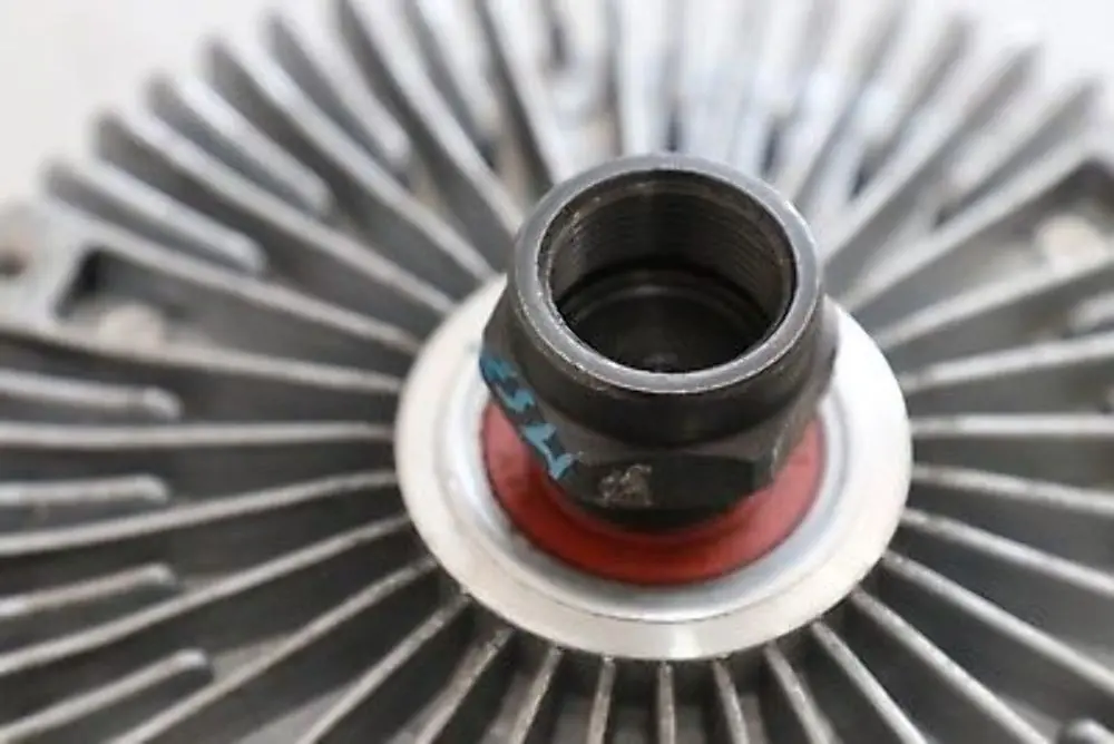 sistema raffreddamento motore ventola accoppiamento per BMW X5 E46 E53 E65 Diesel con numero di parte 2249216 BMW X5 E46 E53 E65 Diesel sistema raffreddamento motore ventola accoppiamento - SKU 2249216 - Numero di parte 2249216