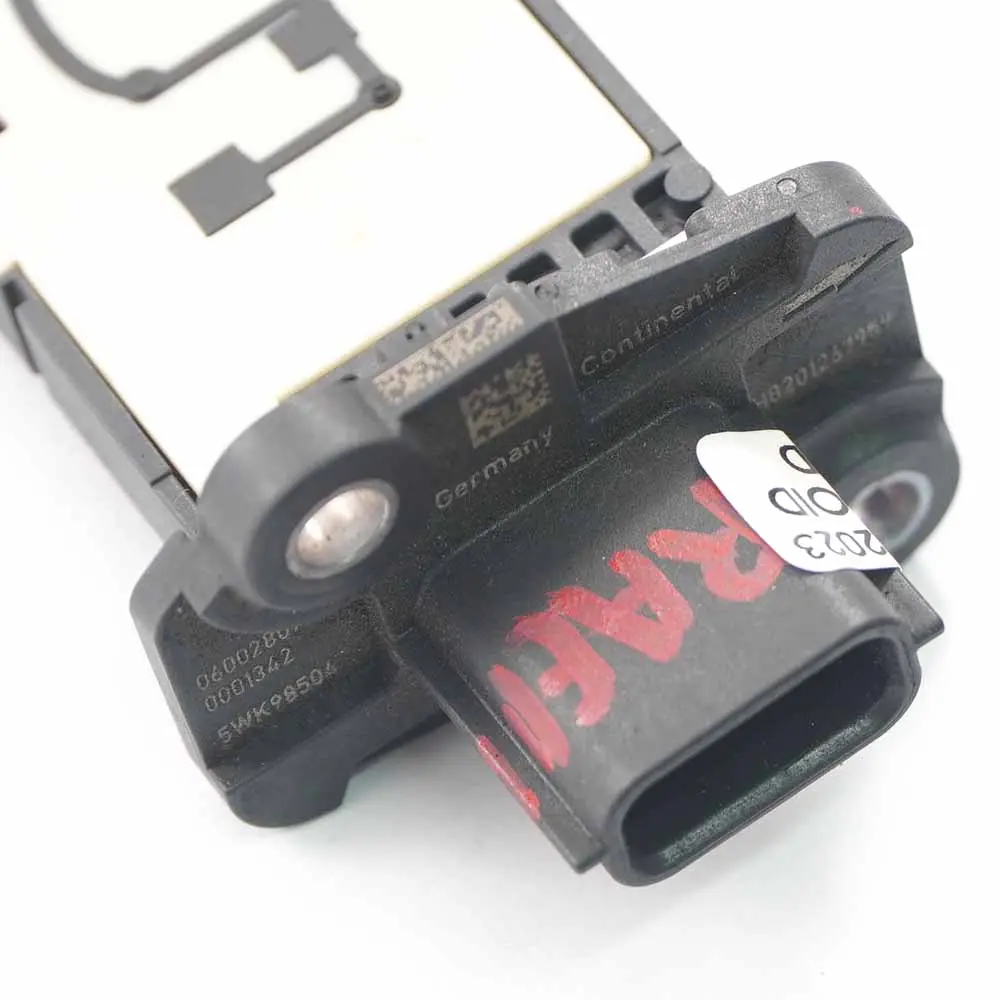 Sensore massa flusso d'aria per Renault Trafic III Opel Vivaro B 1.6 DCi con numero di parte 226807131R Renault Trafic III Opel Vivaro B 1.6 DCi Sensore massa flusso d'aria - SKU 226807131R - Numero di parte 226807131R