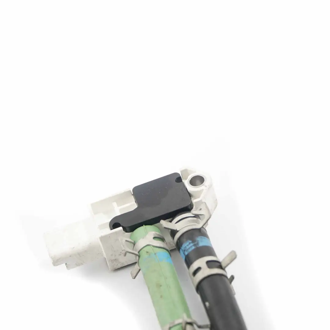 Capteur de Pression d'Echappement OM607 Diesel pour Mercedes W176 à propos du numéro de pièce 227701177R Mercedes W176 Capteur de Pression d'Echappement OM607 Diesel - SKU 227701177R-1 - Numéro de pièce 227701177R