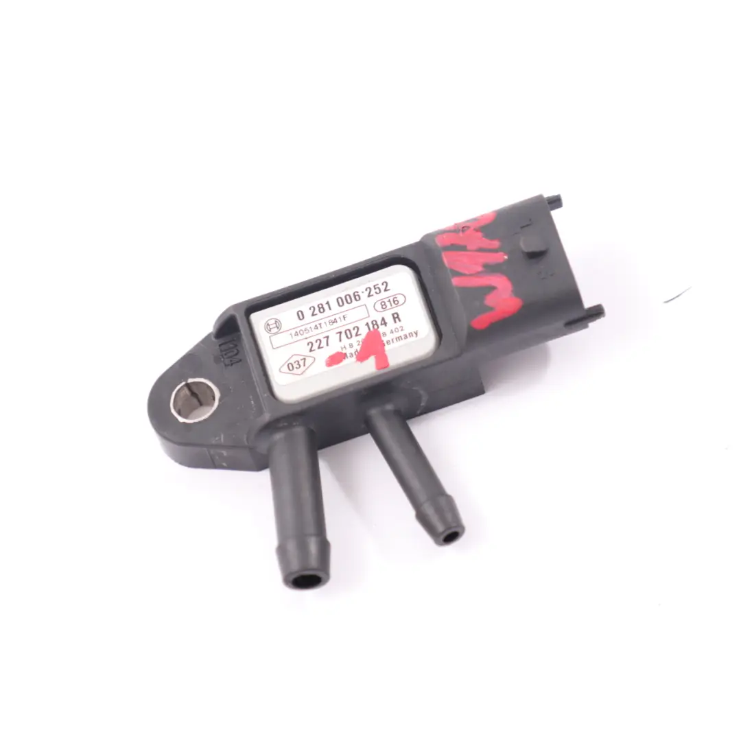 Sensore Pressione Sensore Filtro Antiparticolato per Mercedes W176 con numero di parte 227702184R Mercedes W176 Sensore Pressione Sensore Filtro Antiparticolato - SKU 227702184R - Numero di parte 227702184R