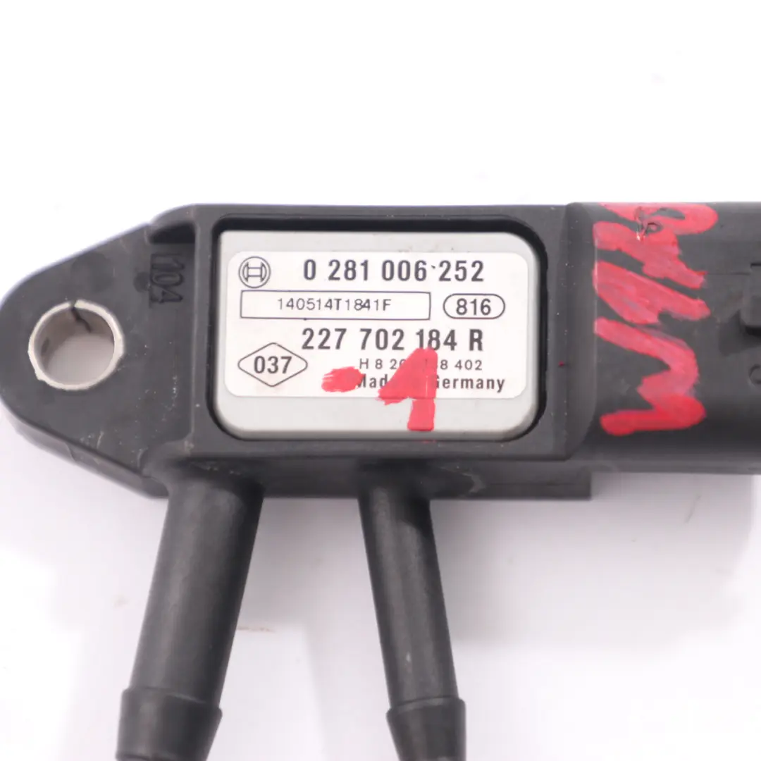 Sensor de Presión Escape DPF Sensor Filtro Partículas para Mercedes W176 con número de pieza 227702184R Mercedes W176 Sensor de Presión Escape DPF Sensor Filtro Partículas - SKU 227702184R - Número de pieza 227702184R