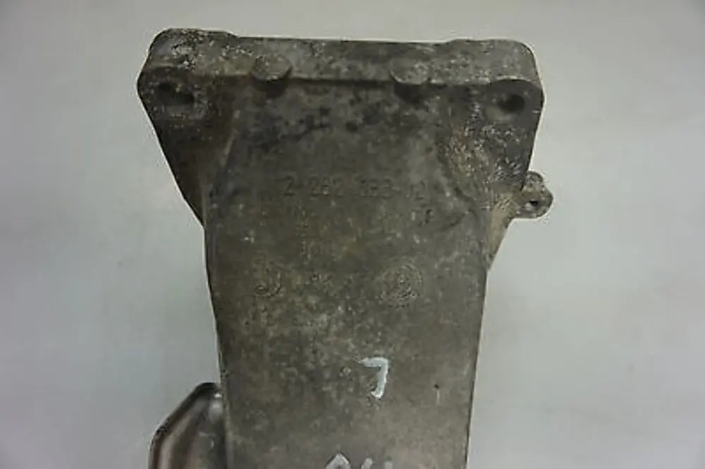 Łapa Silnika Lewa do BMW E60 E61 E63 E64 M5 M6 o numerze 2282633 BMW E60 E61 E63 E64 M5 M6 Łapa Silnika Lewa - SKU 2282633 - Numer Części 2282633