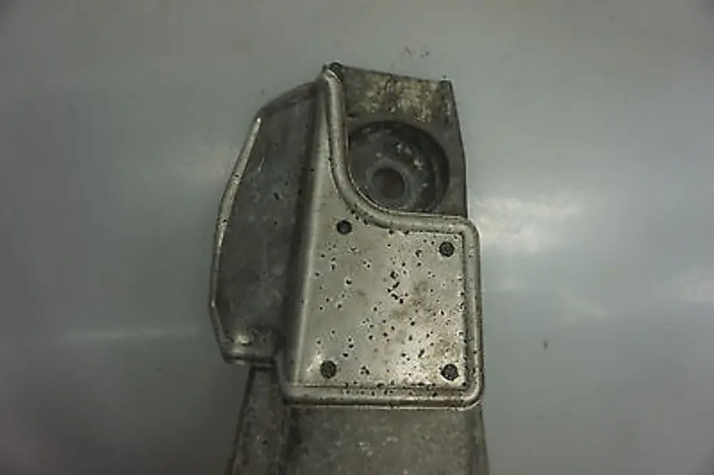  Motor Halterung BMW E60 E61 E63 E64 M5 M6 Halterung Links - SKU 2282633 - Teilenummer 2282633