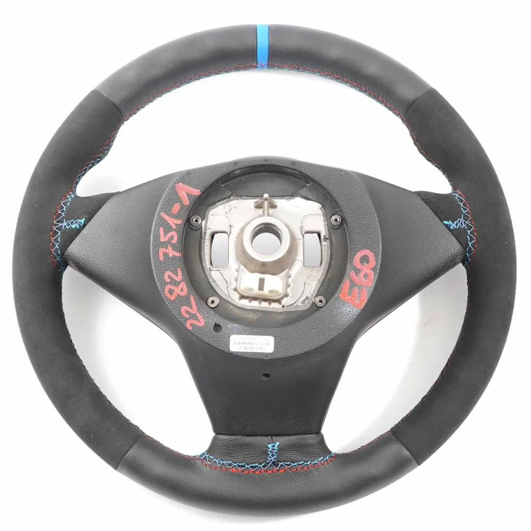NUEVO cuero Alcantara M-Sport volante M-hilos para BMW E60 E63 con número de pieza 2282751 BMW E60 E63 NUEVO cuero Alcantara M-Sport volante M-hilos - SKU 2282751-1 - Número de pieza 2282751