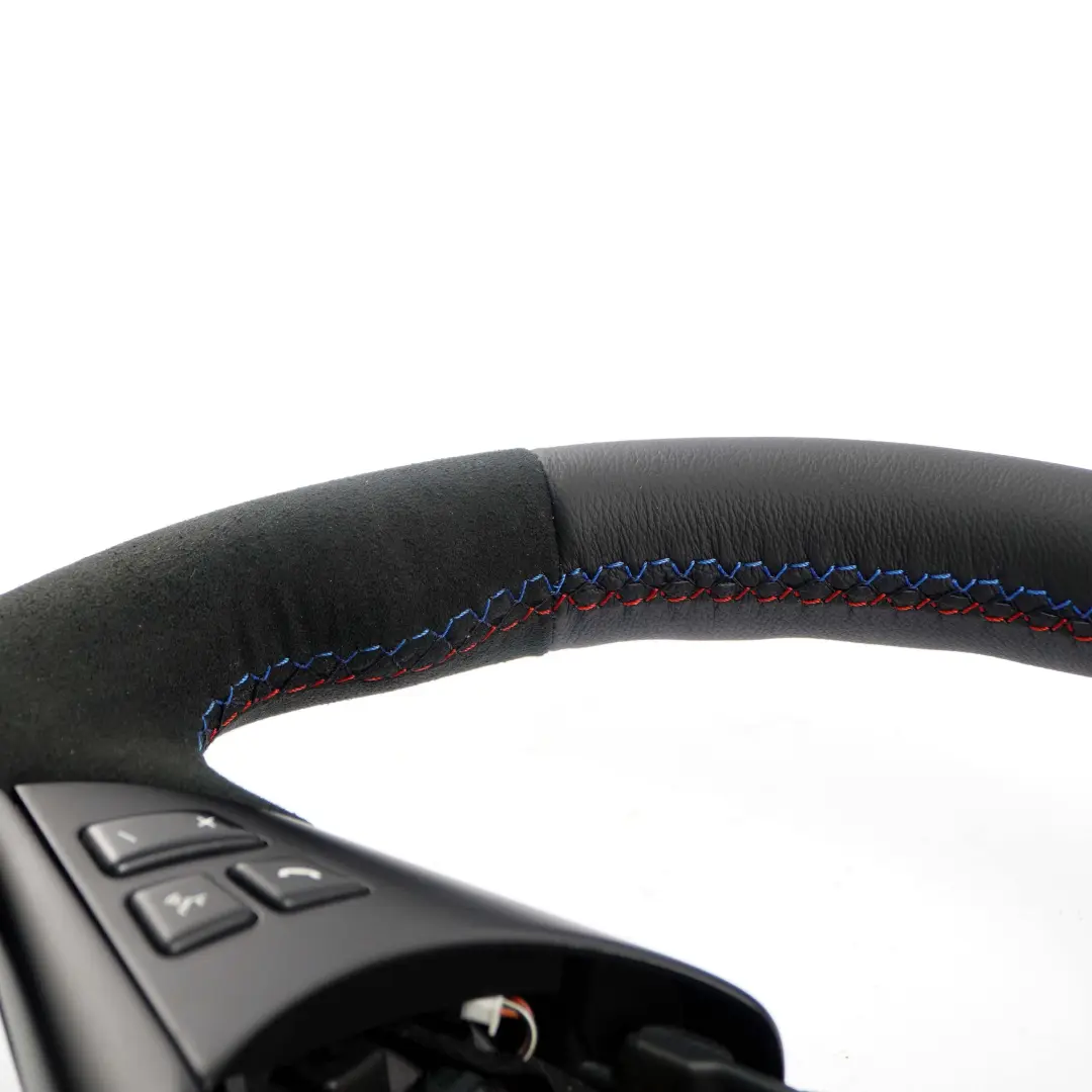 NEU Schwarz Leder / Alcantara M Sportlenkrad Sport Lenkrad 3 Farben für BMW E60 E63 mit Teilenummer 2282751 BMW E60 E63 NEU Schwarz Leder / Alcantara M Sportlenkrad Sport Lenkrad 3 Farben - SKU 2282751-2 - Teilenummer 2282751