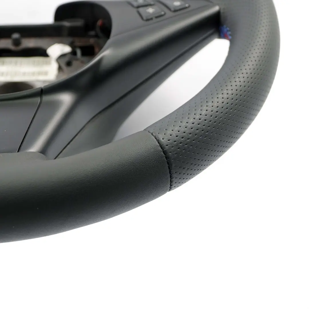 Neuf en Cuir Noir M Volant Sport Volant 3 Couleurs pour BMW E60 E61 E63 E64 à propos du numéro de pièce 2282751 BMW E60 E61 E63 E64 Neuf en Cuir Noir M Volant Sport Volant 3 Couleurs - SKU 2282751-3 - Numéro de pièce 2282751