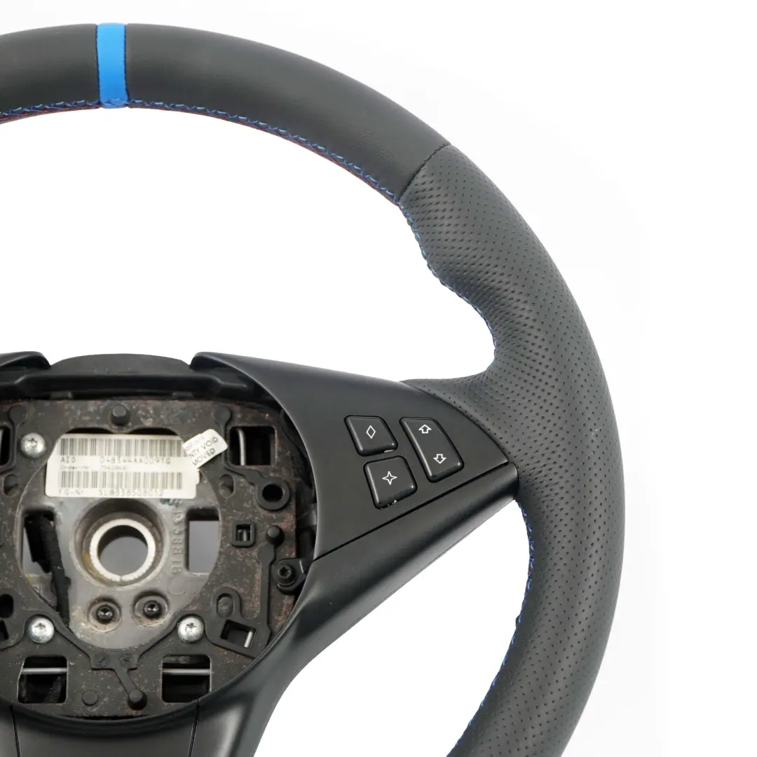 Neuf en Cuir Noir M Volant Sport Volant 3 Couleurs pour BMW E60 E61 E63 E64 à propos du numéro de pièce 2282751 BMW E60 E61 E63 E64 Neuf en Cuir Noir M Volant Sport Volant 3 Couleurs - SKU 2282751-3 - Numéro de pièce 2282751