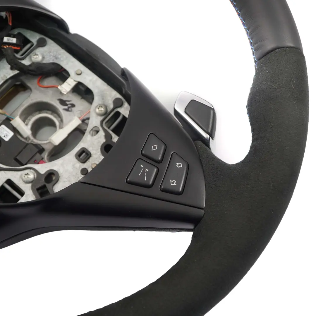 NEU Leder M Sportlenkrad Sport Lenkrad Schaltwippen Spurassistent für BMW E60 LCI mit Teilenummer 2283952 BMW E60 LCI NEU Leder M Sportlenkrad Sport Lenkrad Schaltwippen Spurassistent - SKU 2283952-1 - Teilenummer 2283952