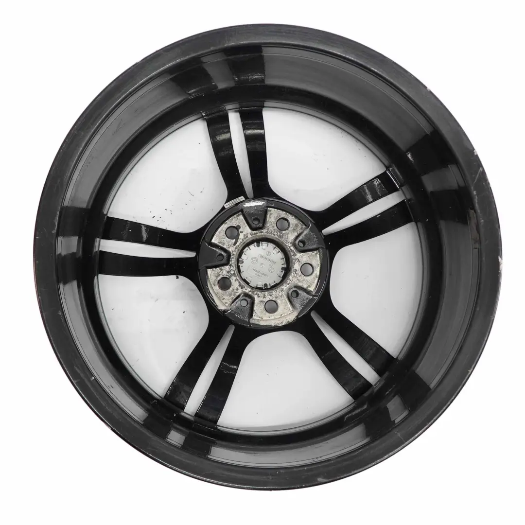 Cerchio in lega nera 20" M Doppie razze 343 9J ET:32 per BMW F10 M5 con numero di parte 2283999 BMW F10 M5 Cerchio in lega nera 20" M Doppie razze 343 9J ET:32 - SKU 2283999-2 - Numero di parte 2283999