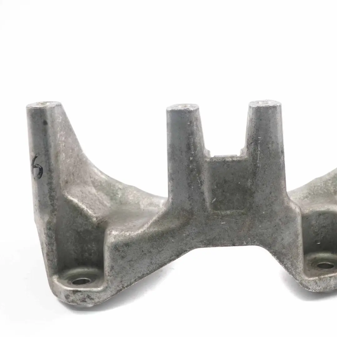 Wspornik Łapa Skrzyni Biegów do BMW F10 M5 F12 M6 o numerze 2284084 BMW F10 M5 F12 M6 Wspornik Łapa Skrzyni Biegów - SKU 2284084 - Numer Części 2284084