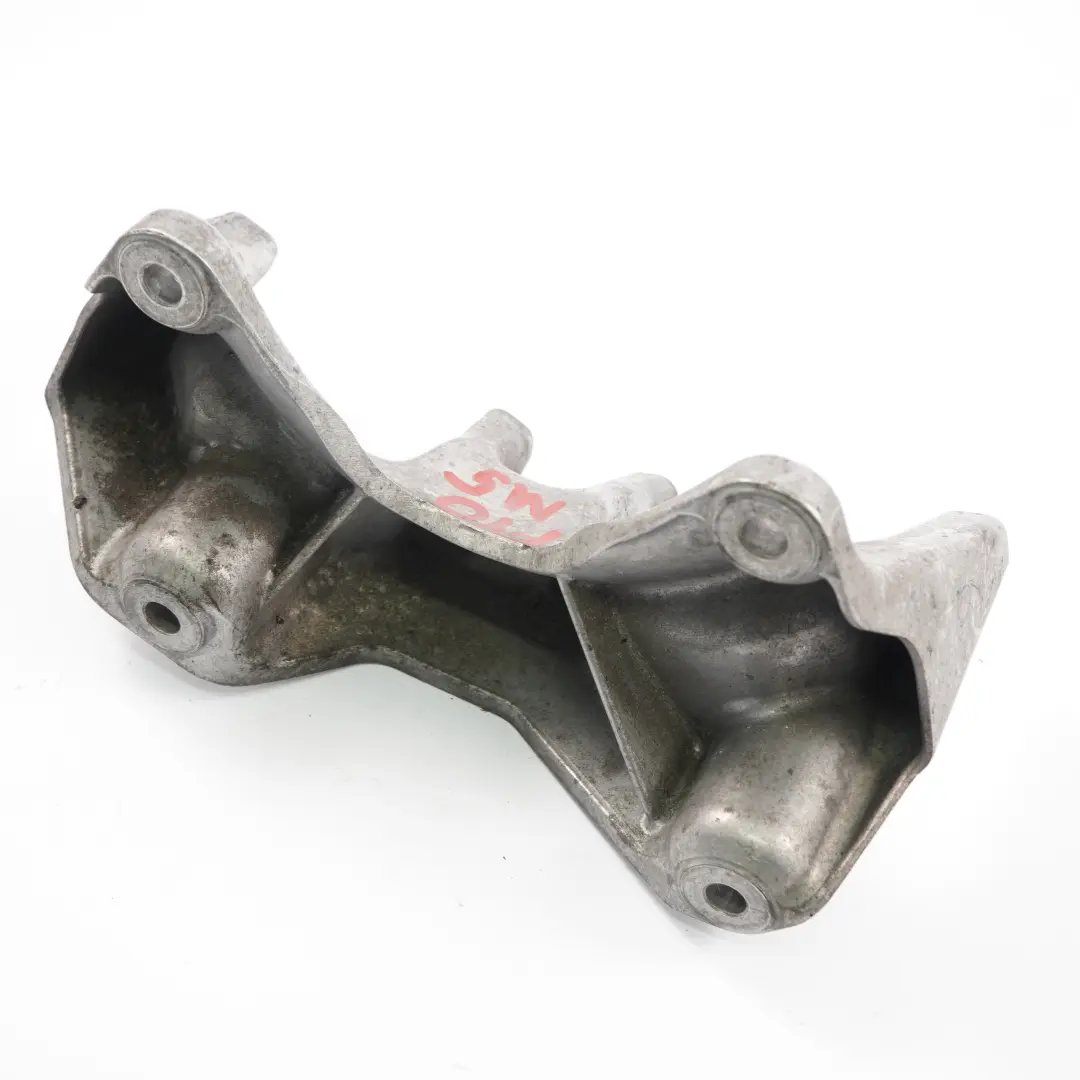 Wspornik Łapa Skrzyni Biegów do BMW F10 M5 F12 M6 o numerze 2284084 BMW F10 M5 F12 M6 Wspornik Łapa Skrzyni Biegów - SKU 2284084 - Numer Części 2284084