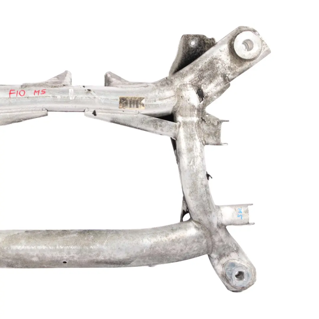 S63N Sanki Wózek Belka Tył do BMW F10 M5 F12 M6 o numerze 2284090 BMW F10 M5 F12 M6 S63N Sanki Wózek Belka Tył - SKU 2284090 - Numer Części 2284090