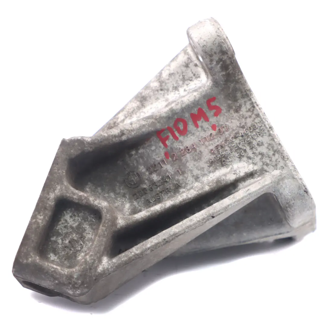 Łapa Wspornik Mocowanie Silnika Prawe do BMW F10 M5 F12 F13 M6 o numerze 2284112 BMW F10 M5 F12 F13 M6 Łapa Wspornik Mocowanie Silnika Prawe - SKU 2284112 - Numer Części 2284112