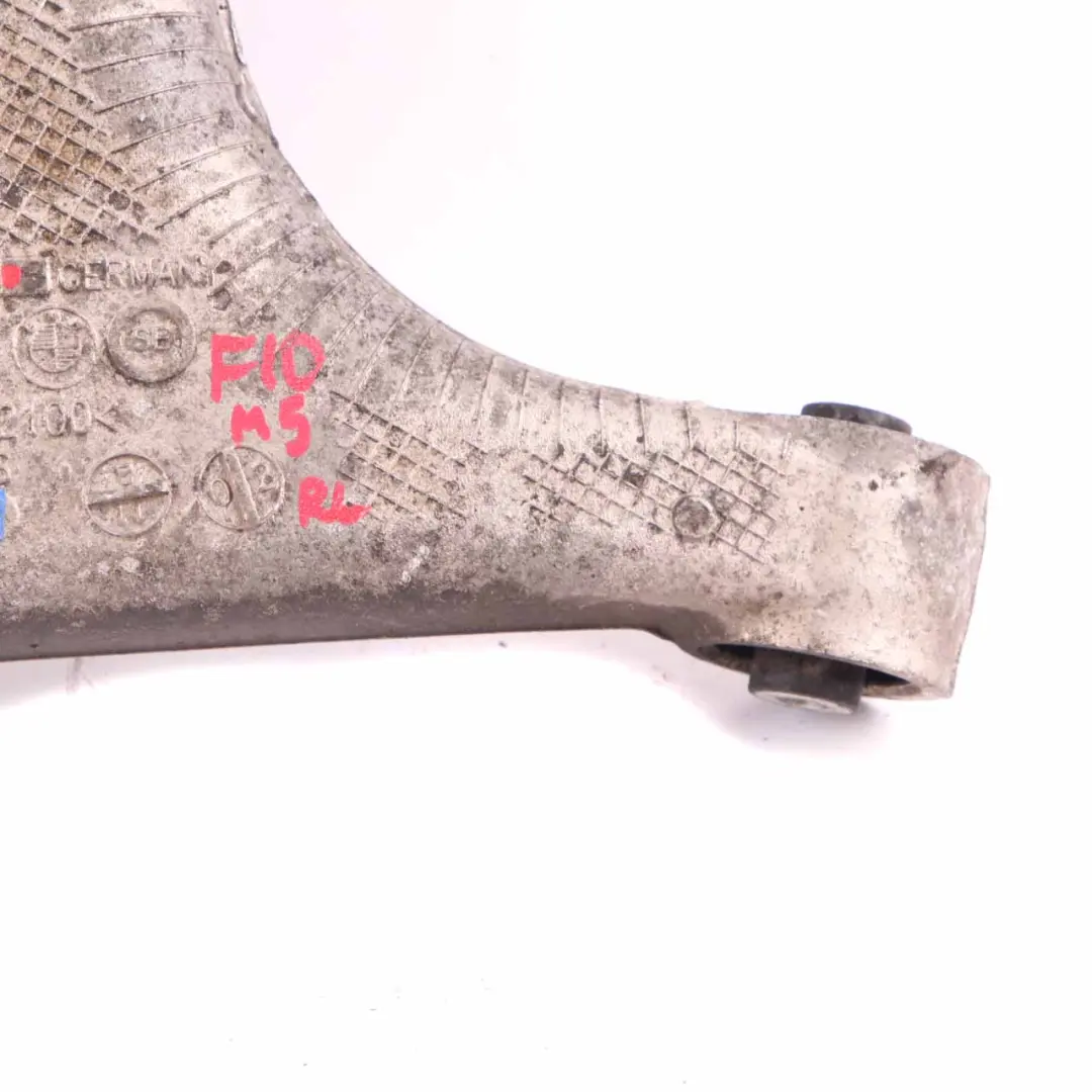 Roue Swing BMW F10 M5 Support Axe De Roue Arrière Gauche F12 M6 pour Porte à propos du numéro de pièce 2284133 Porte Roue Swing BMW F10 M5 Support Axe De Roue Arrière Gauche F12 M6 - SKU 2284133 - Numéro de pièce 2284133