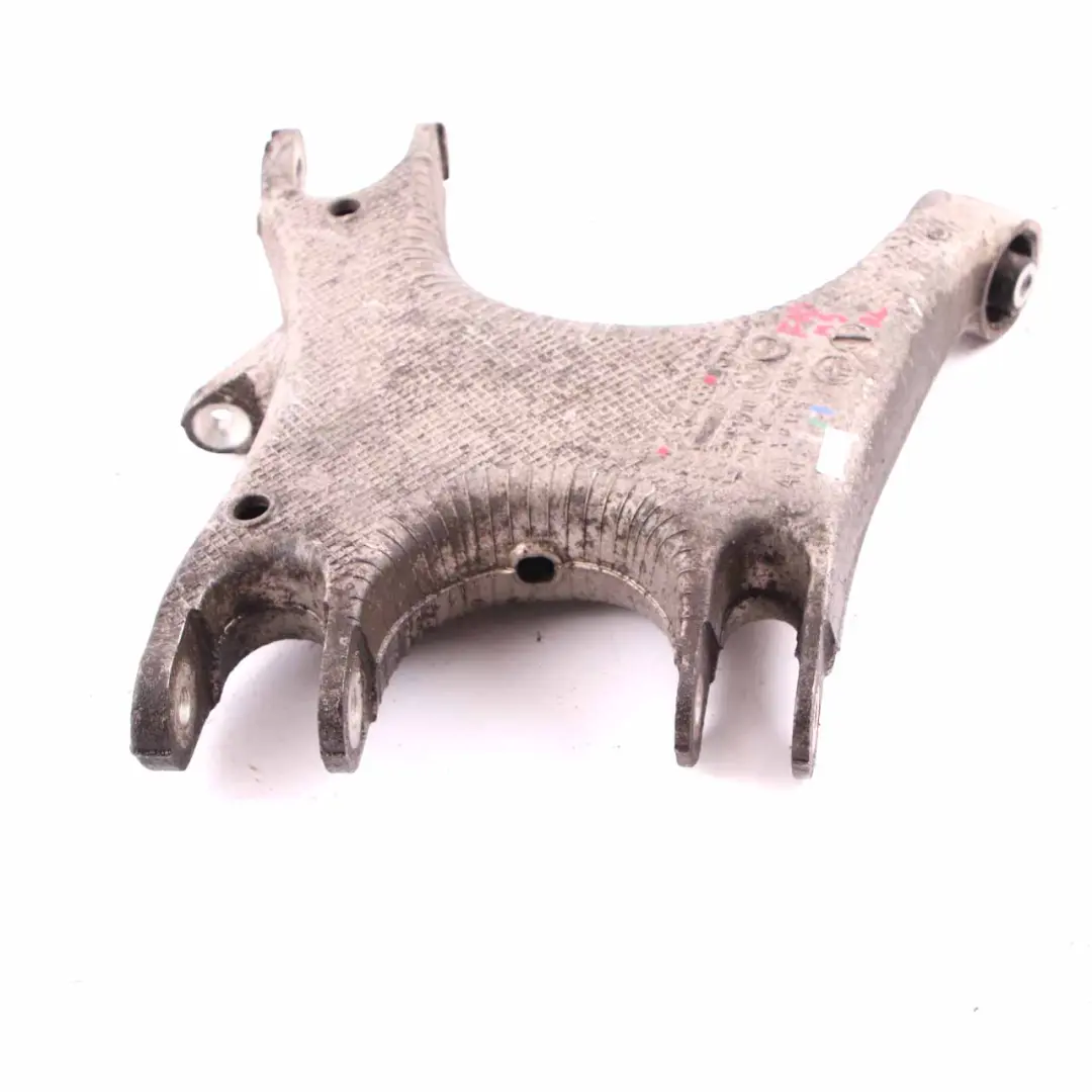 Soporte Eje Rueda BMW F10 M5 Trasero Izquierdo F12 M6 para con número de pieza 2284133 Soporte Eje Rueda BMW F10 M5 Trasero Izquierdo F12 M6 - SKU 2284133 - Número de pieza 2284133