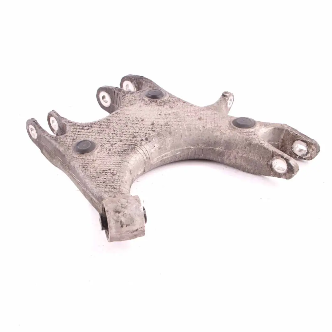 Porta ruota Swing BMW F10 M5 posteriore destra Supporto asse F12 M6 per con numero di parte 2284134 Porta ruota Swing BMW F10 M5 posteriore destra Supporto asse F12 M6 - SKU 2284134 - Numero di parte 2284134