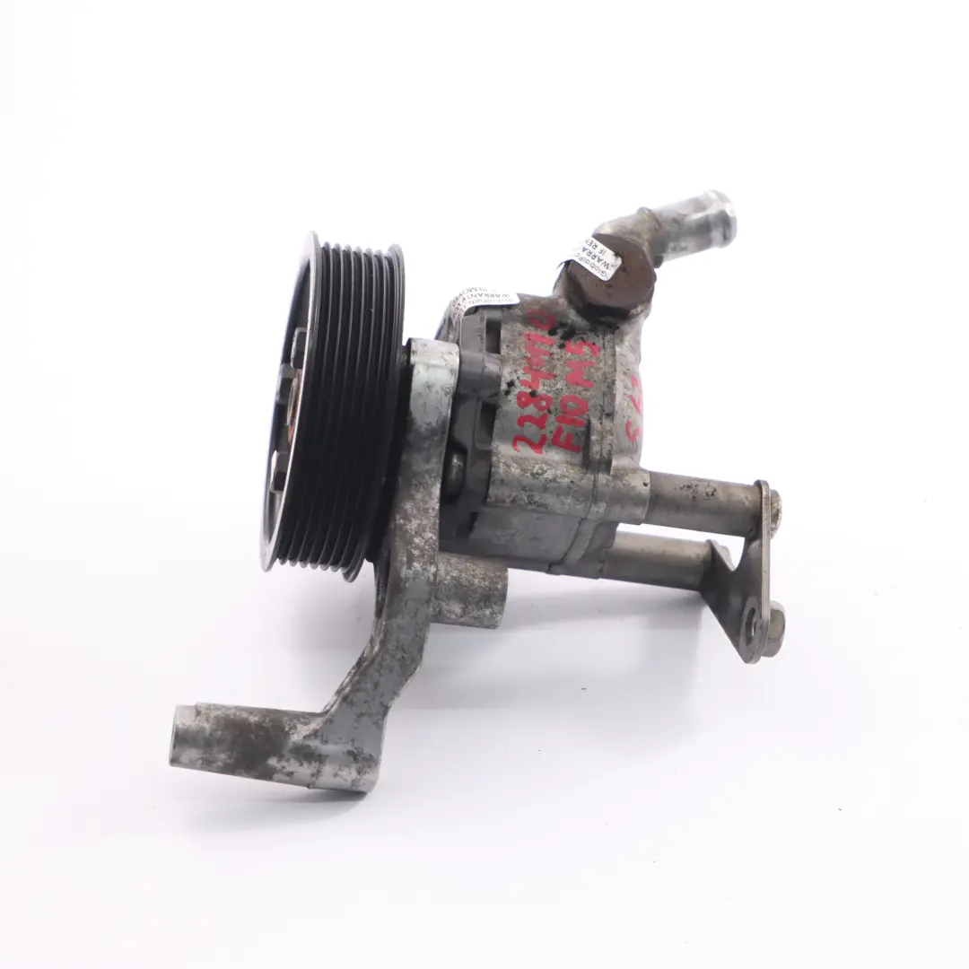 S63N Pompe de direction assistée hydraulique pour BMW F10 M5 F06 F12 F13 M6 à propos du numéro de pièce 2284410 BMW F10 M5 F06 F12 F13 M6 S63N Pompe de direction assistée hydraulique - SKU 2284410 - Numéro de pièce 2284410