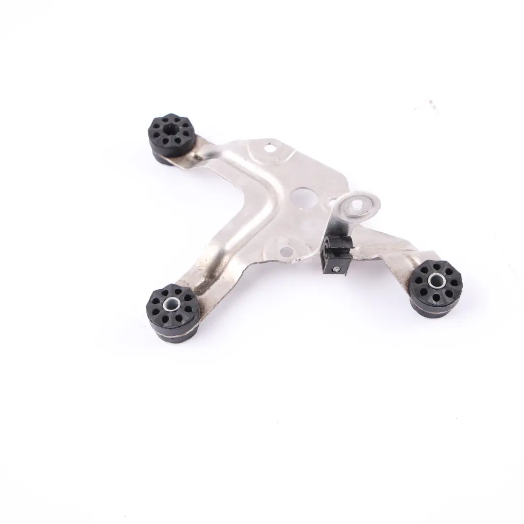 Staffa pompa DSC BMW F10 M5 F12 F13 M6 Supporto montaggio unità per con numero di parte 2284457 Staffa pompa DSC BMW F10 M5 F12 F13 M6 Supporto montaggio unità - SKU 2284457 - Numero di parte 2284457