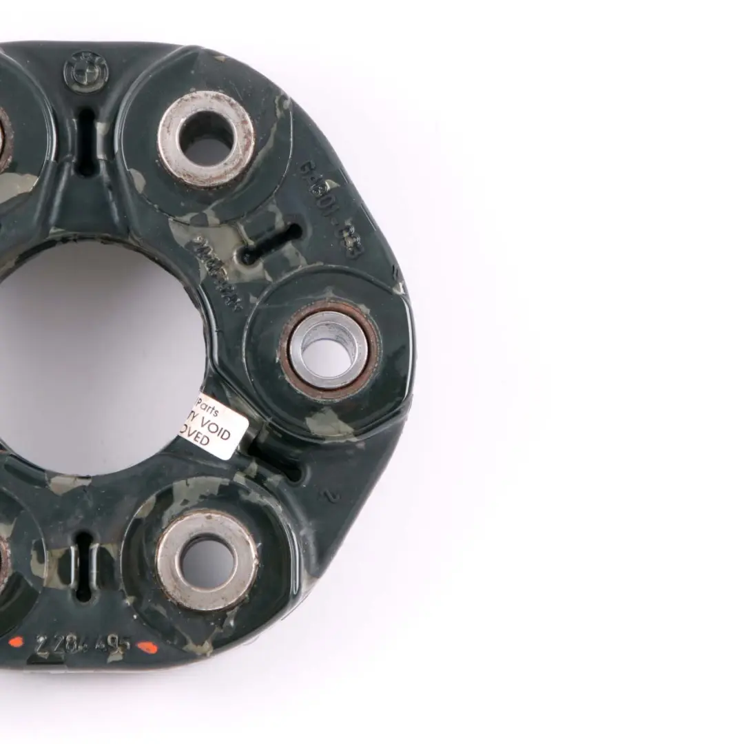 Guma Łącznik Wału do BMW F10 M5 F12 F13 M6 o numerze 2284495 BMW F10 M5 F12 F13 M6 Guma Łącznik Wału - SKU 2284495 - Numer Części 2284495