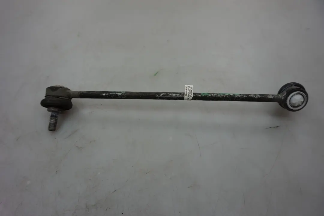 Supporto oscillante anteriore destro per BMW F87 M2 F80 M3 F82 F83 M4 con numero di parte 2284644 BMW F87 M2 F80 M3 F82 F83 M4 Supporto oscillante anteriore destro - SKU 2284644 - Numero di parte 2284644