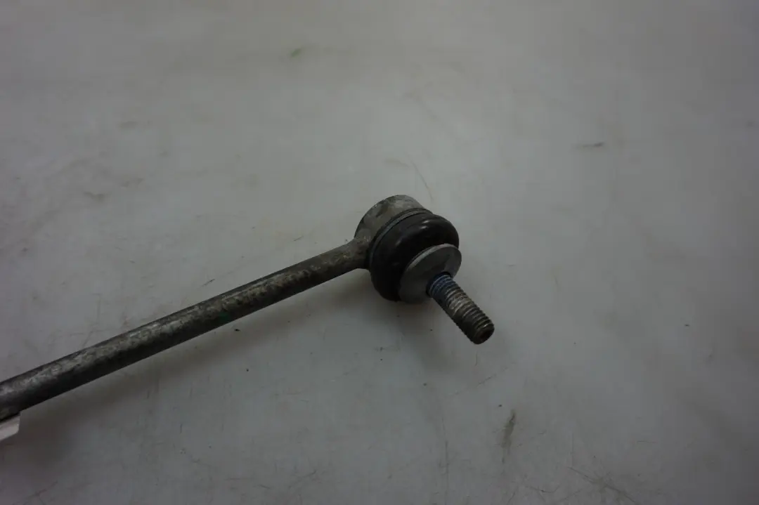 Support de pivotement avant droit BMW F87 M2 F80 M3 F82 F83 M4 - SKU 2284644 - Numéro de pièce 2284644