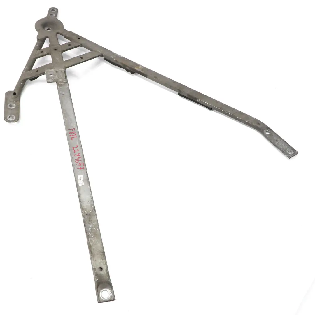 Barra de refuerzo de rigidez BMW F83 M4 Izquierda Eje trasero Doble para con número de pieza 2284657 Barra de refuerzo de rigidez BMW F83 M4 Izquierda Eje trasero Doble - SKU 2284657 - Número de pieza 2284657