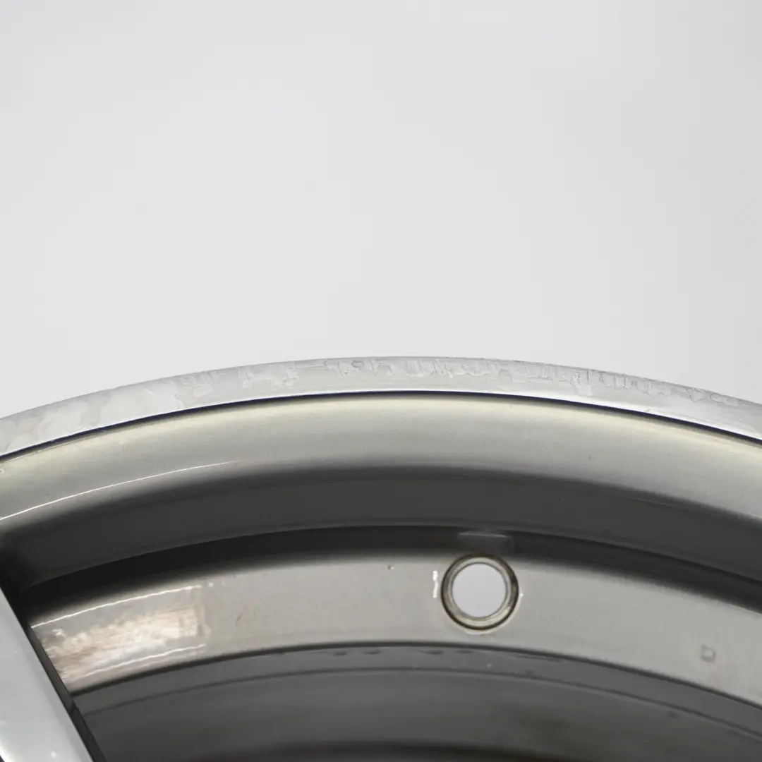 Ferric Grigio Cerchio lega anteriore 19" 9J M Doppie razze 437 per BMW F80 M3 F82 M4 con numero di parte 2284755 BMW F80 M3 F82 M4 Ferric Grigio Cerchio lega anteriore 19" 9J M Doppie razze 437 - SKU 2284755-2 - Numero di parte 2284755