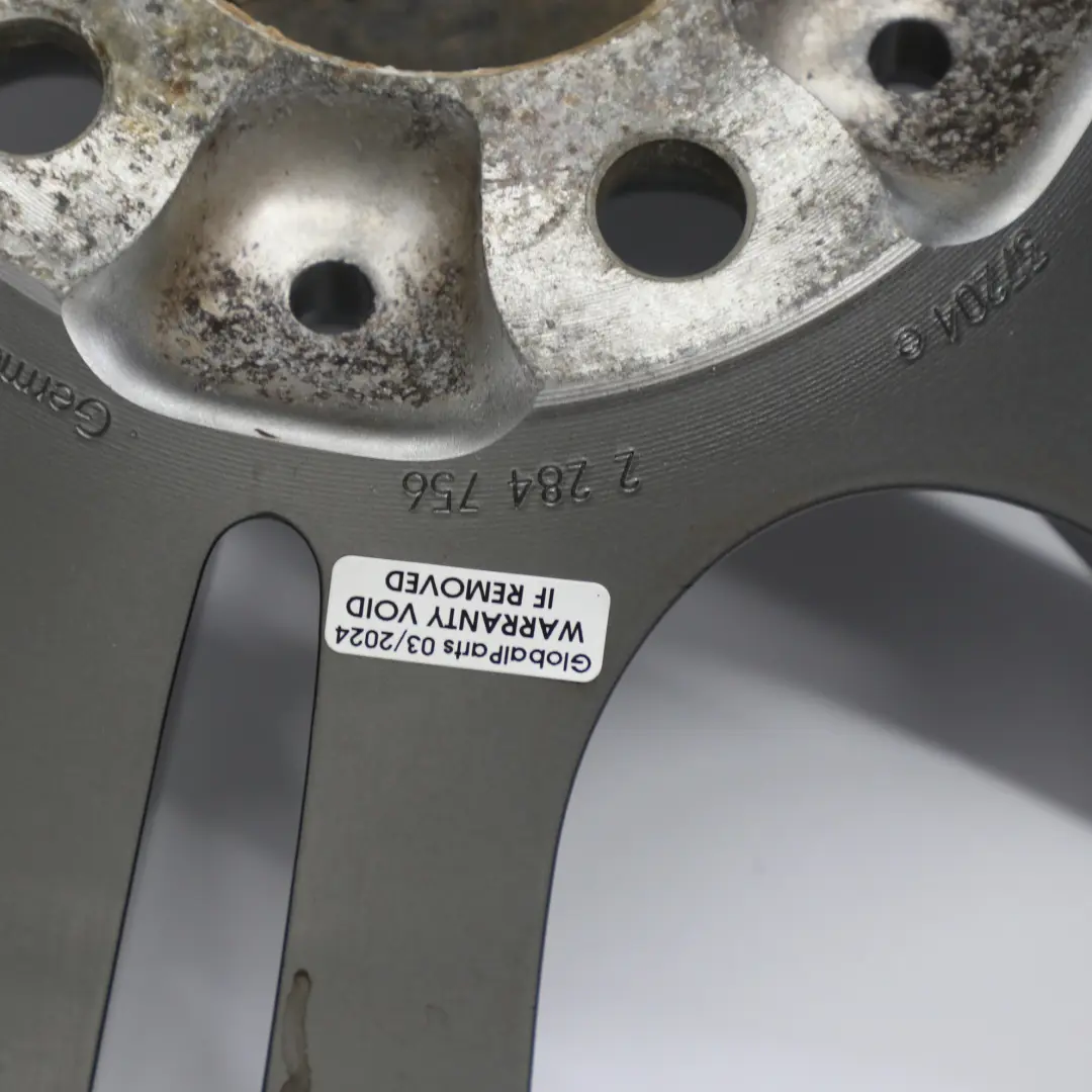 Ruota posteriore grigio ferrico Cerchio lega 437M 19" 10J per BMW F80 M3 F82 M4 con numero di parte 2284756 BMW F80 M3 F82 M4 Ruota posteriore grigio ferrico Cerchio lega 437M 19" 10J - SKU 2284756-5 - Numero di parte 2284756