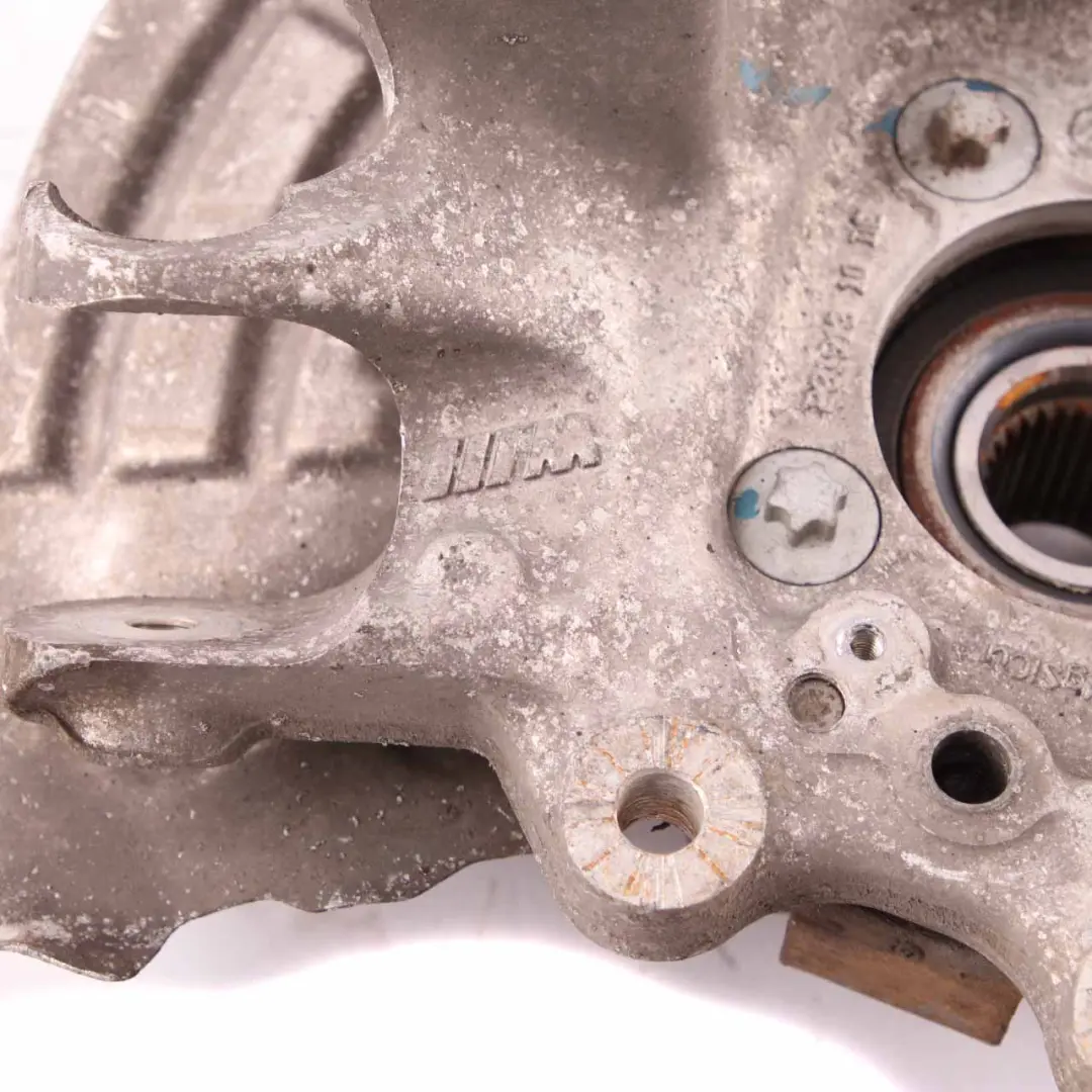 Radträger BMW F80 M3 F82 M4 F87 M2 Hinten Links Achsaufhängung 2284881 für mit Teilenummer 2284795 Radträger BMW F80 M3 F82 M4 F87 M2 Hinten Links Achsaufhängung 2284881 - SKU 2284795-1 - Teilenummer 2284795