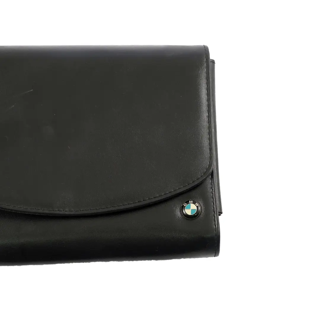 Etui Pokrowiec Portfel Skóra Czarna do BMW F10 F20 F21 F30 F31 o numerze 2285793 BMW F10 F20 F21 F30 F31 Etui Pokrowiec Portfel Skóra Czarna - SKU 2285793 - Numer Części 2285793