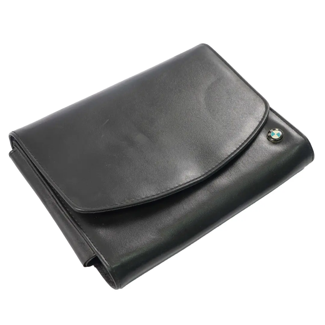 Etui Pokrowiec Portfel Skóra Czarna do BMW F10 F20 F21 F30 F31 o numerze 2285793 BMW F10 F20 F21 F30 F31 Etui Pokrowiec Portfel Skóra Czarna - SKU 2285793 - Numer Części 2285793