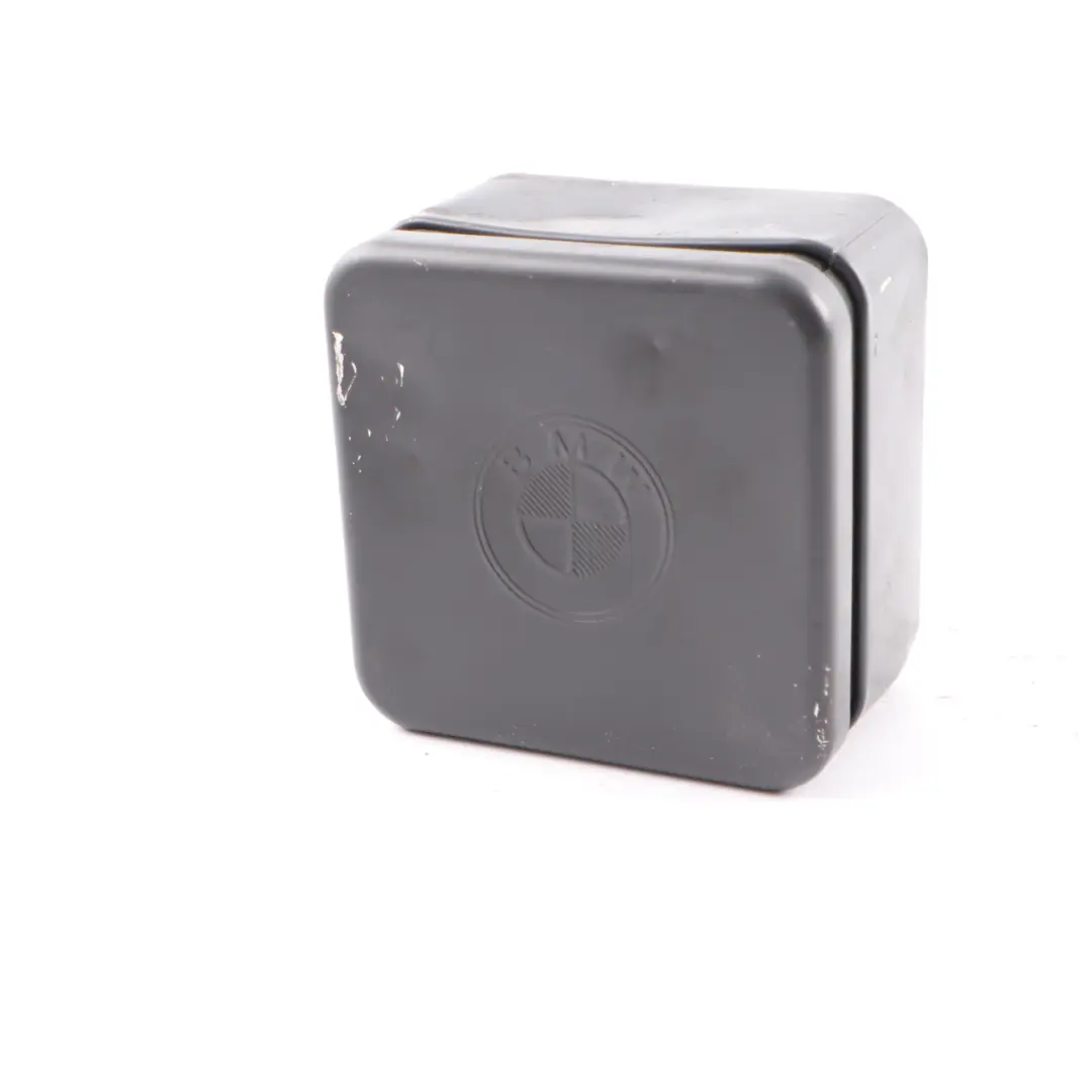 Bulb Spare Bulbs Set Case Storage Set to BMW E70 E90 F30 with Part number 2318124 BMW E70 E90 F30 Bulb Spare Bulbs Set Case Storage Set - SKU 2318124 - Part number 2318124