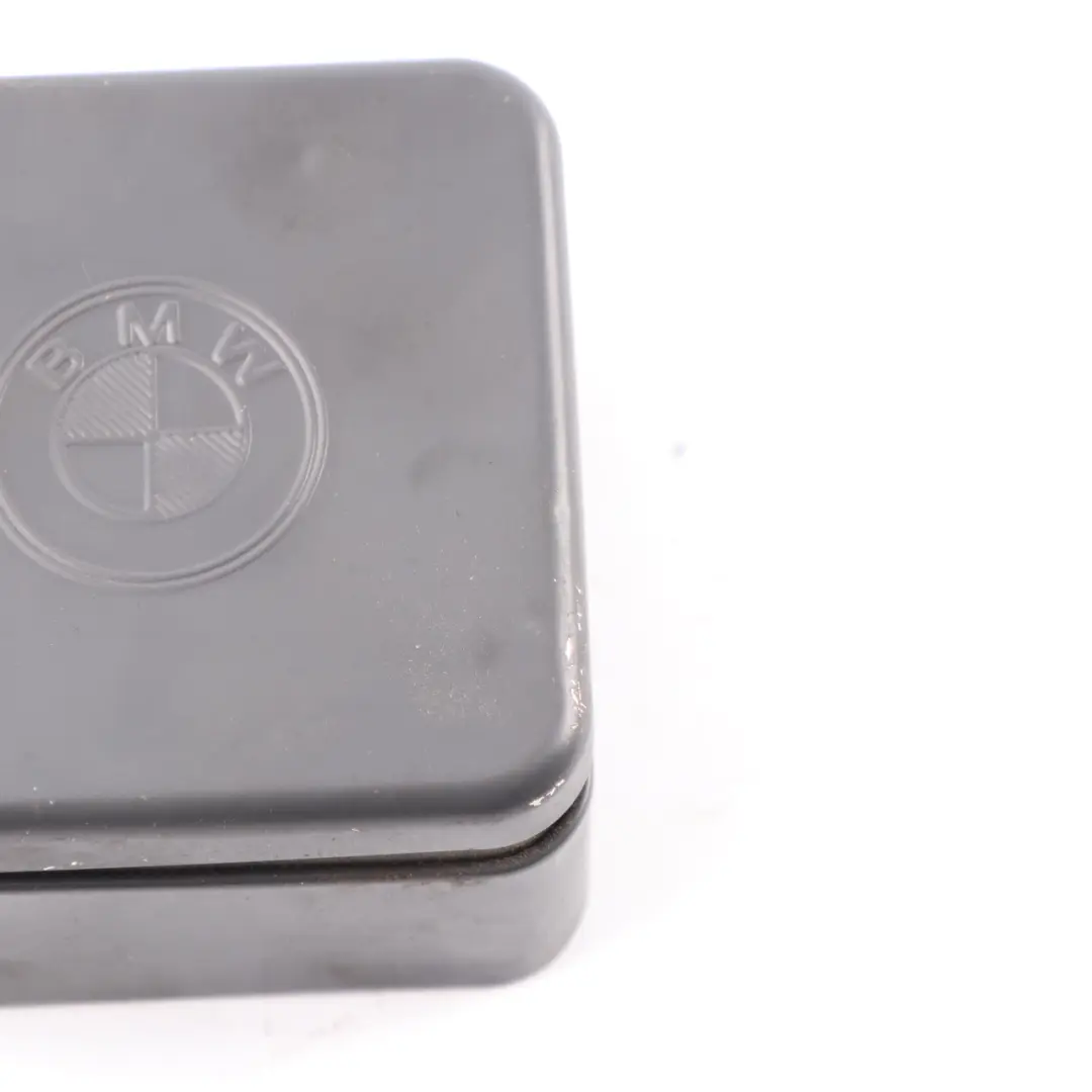 Bulb Spare Bulbs Set Case Storage Set to BMW E70 E90 F30 with Part number 2318124 BMW E70 E90 F30 Bulb Spare Bulbs Set Case Storage Set - SKU 2318124 - Part number 2318124