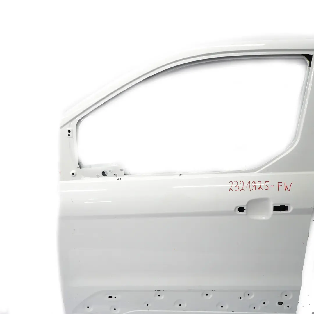 Couvercle de porte avant gauche Frozen White - Z2 pour Ford Transit Connect à propos du numéro de pièce 2321925 Ford Transit Connect Couvercle de porte avant gauche Frozen White - Z2 - SKU 2321925-FW - Numéro de pièce 2321925